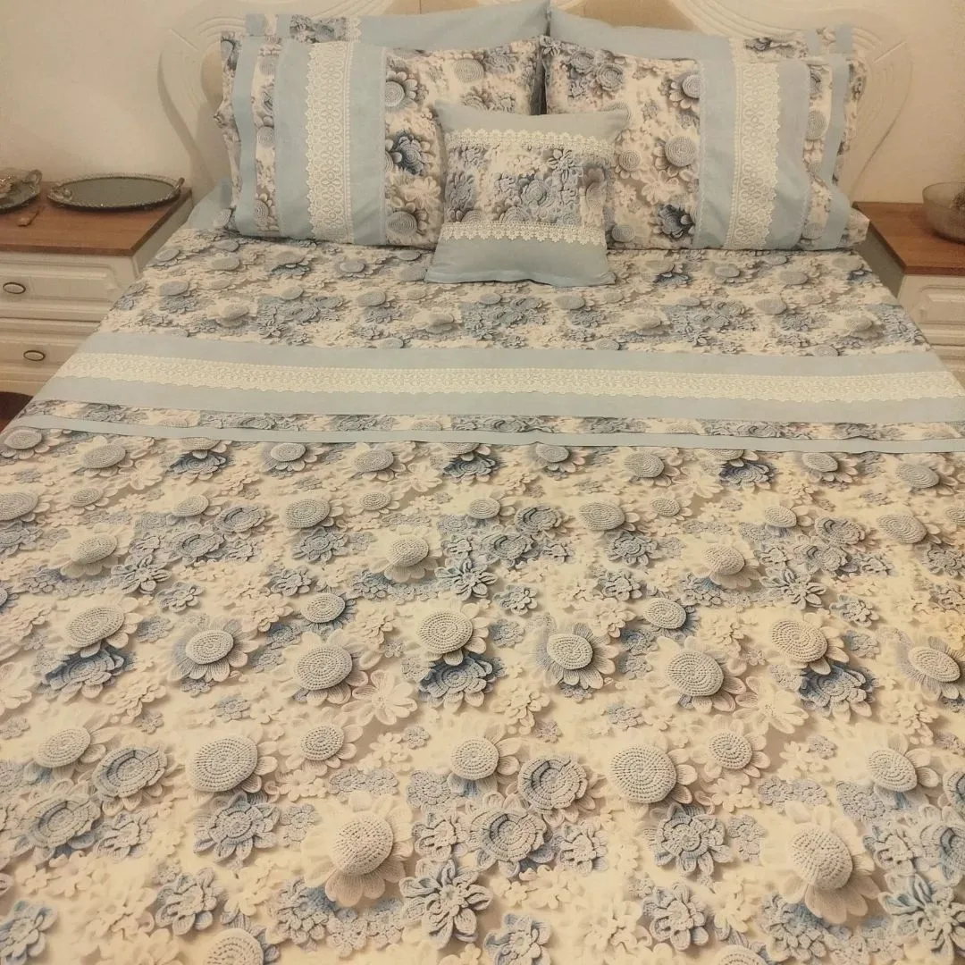 Pembe Şakayık Desenli Dantel Detaylı Lüks Nevresim Takımı