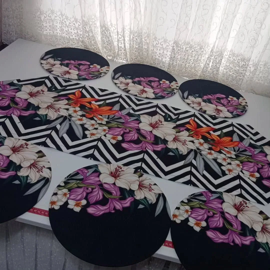 Pembe Çiçek ve Çizgi Desenli Lüks Supla ve Runner Takımı
